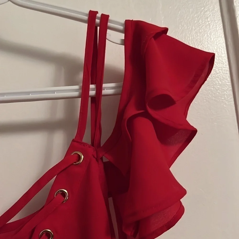 Express Sleeveless blouse, red small, ruffle cap, double spaghetti strap - Picture 2 of 7